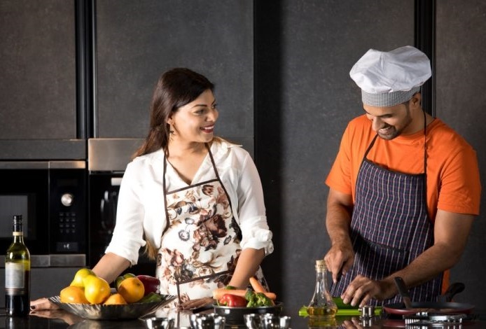 What to Look at when you Hire a Cook in Dubai