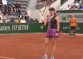 Ostapenko's Outfit